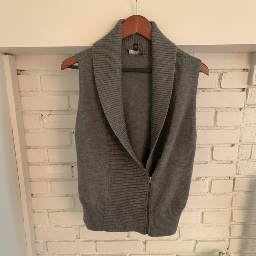 Eileen Fisher vest, 100% Merino Wool, size large, color Gray
